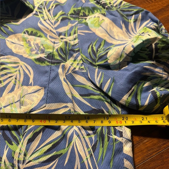 Tommy Bahama Med Button Down Silk Blue Palm Leaf Camp Shirt Men Short Sleeve - Picture 5 of 8